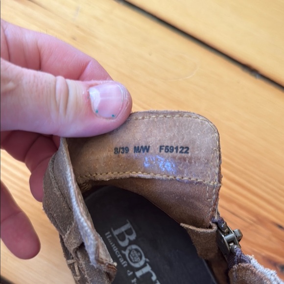 Born TarKiln brown suede leather ankle booties W 8 - Picture 5 of 7